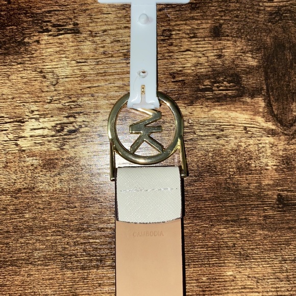 Brand New White Michael Kors Belgian size S - good for waist size 26-30 - Picture 6 of 7